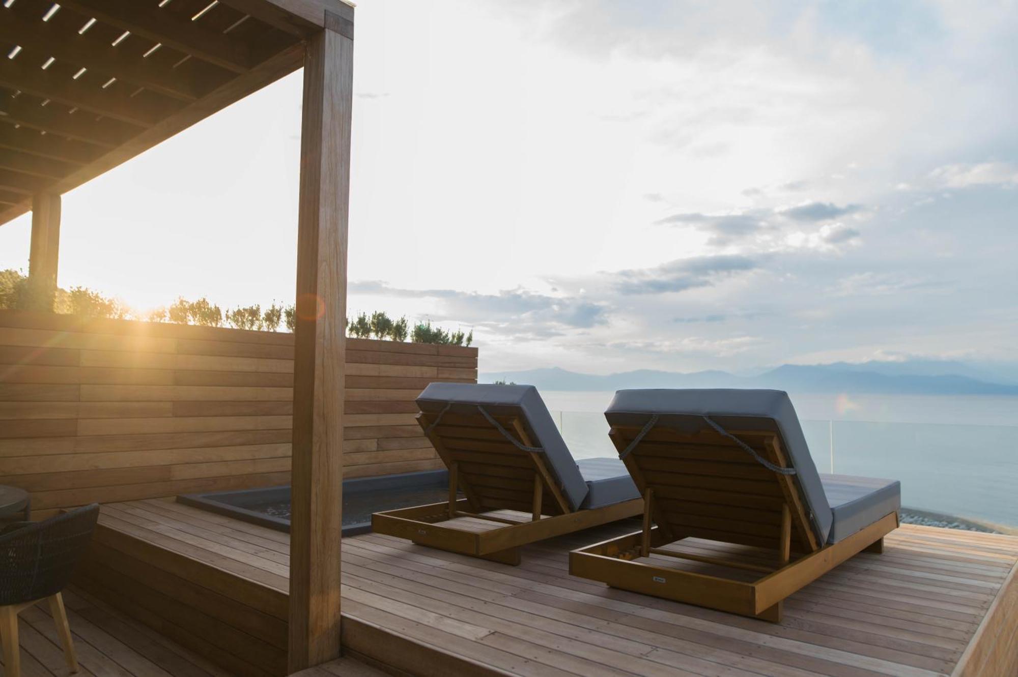 Alissachni Seaside Hotel Dervéni Kültér fotó