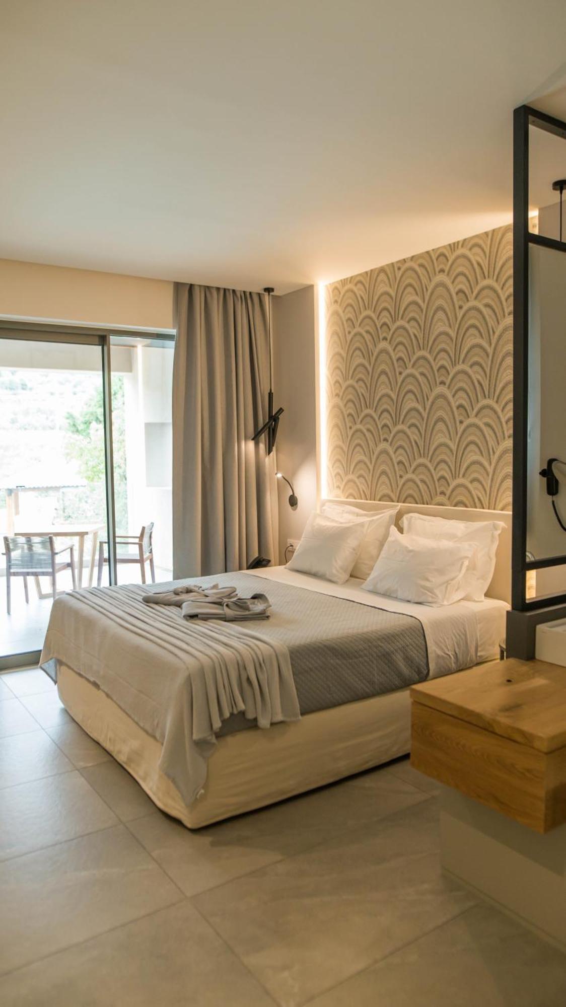 Alissachni Seaside Hotel Dervéni Kültér fotó