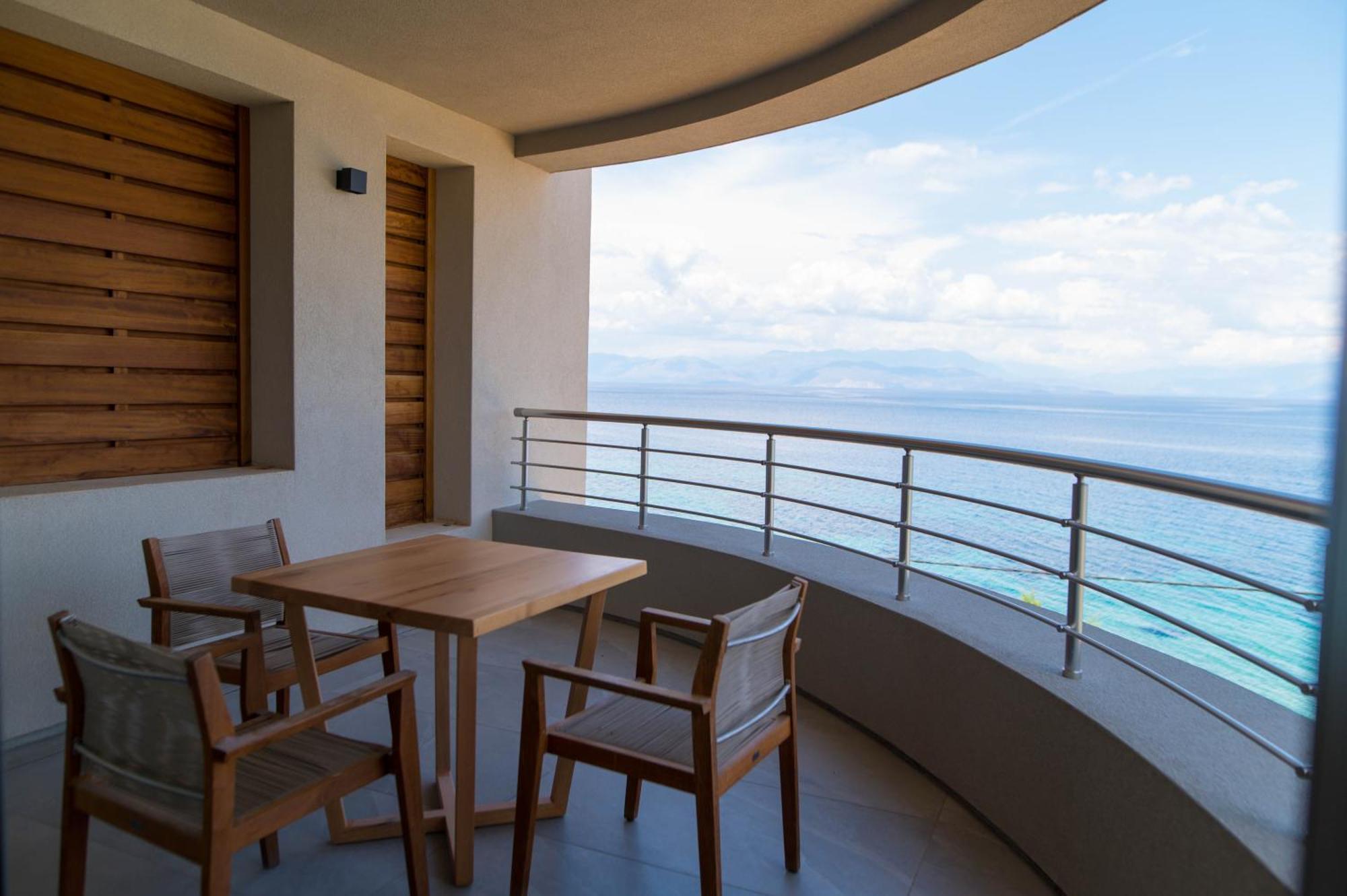 Alissachni Seaside Hotel Dervéni Kültér fotó