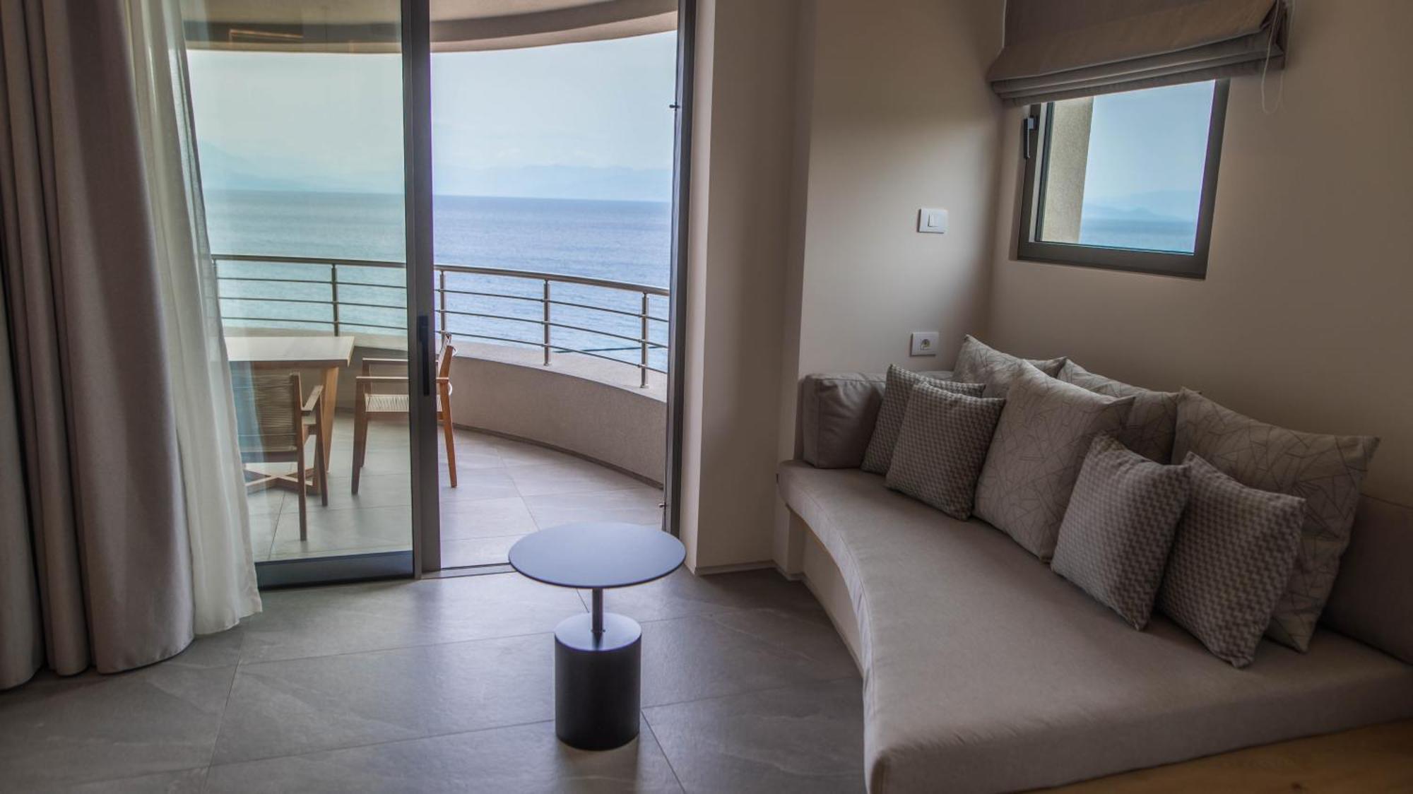 Alissachni Seaside Hotel Dervéni Kültér fotó