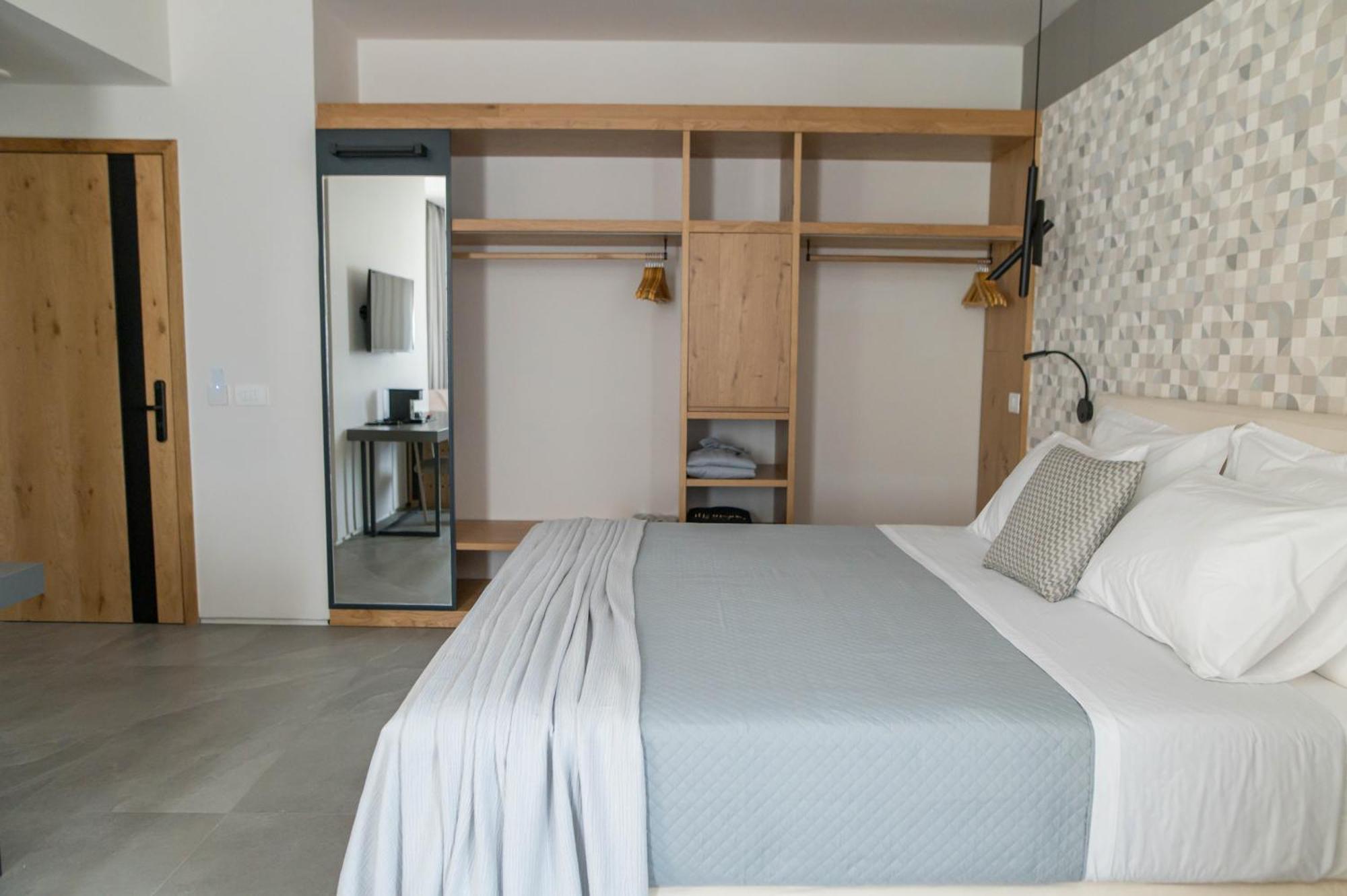 Alissachni Seaside Hotel Dervéni Kültér fotó