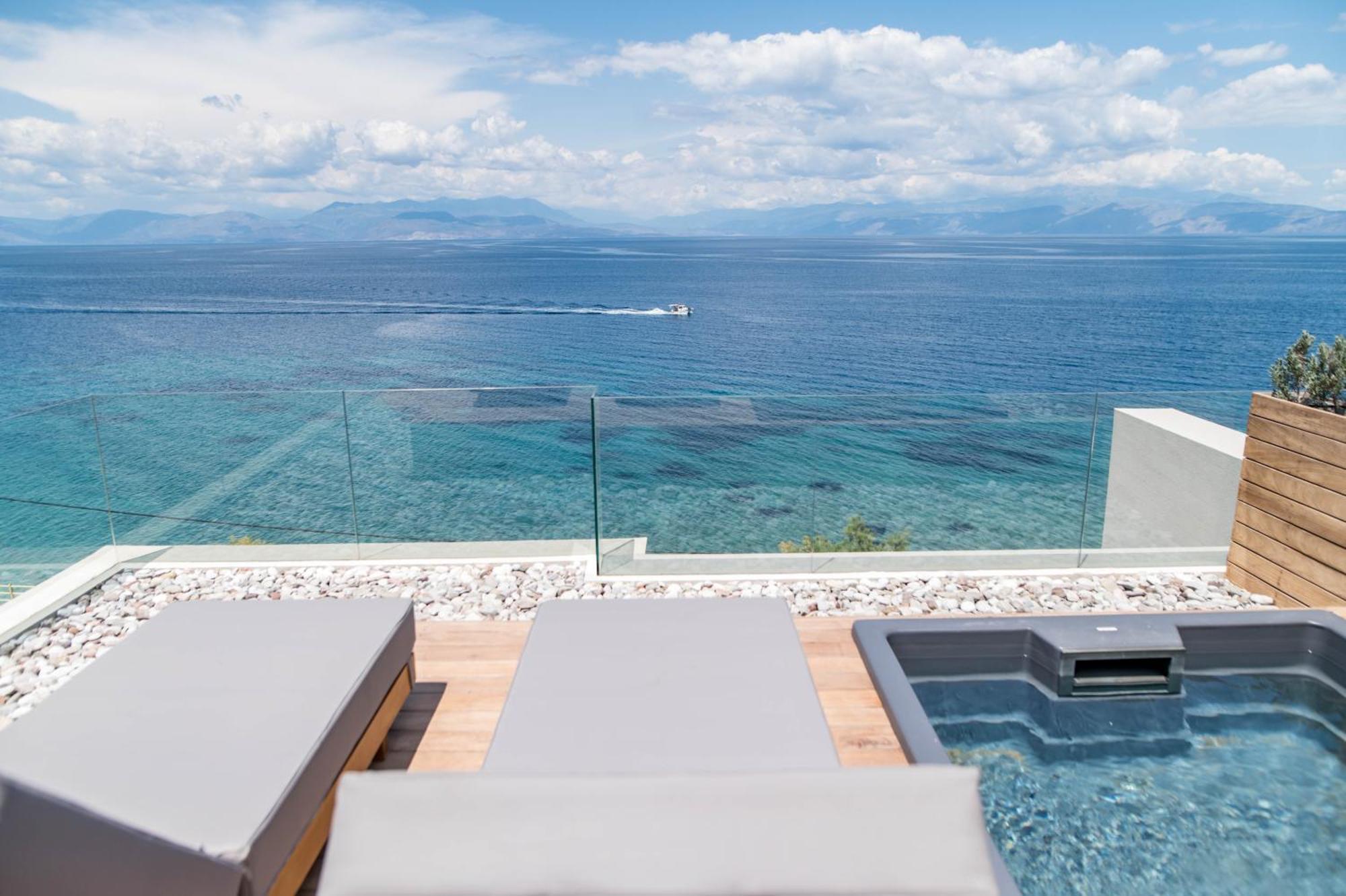 Alissachni Seaside Hotel Dervéni Kültér fotó