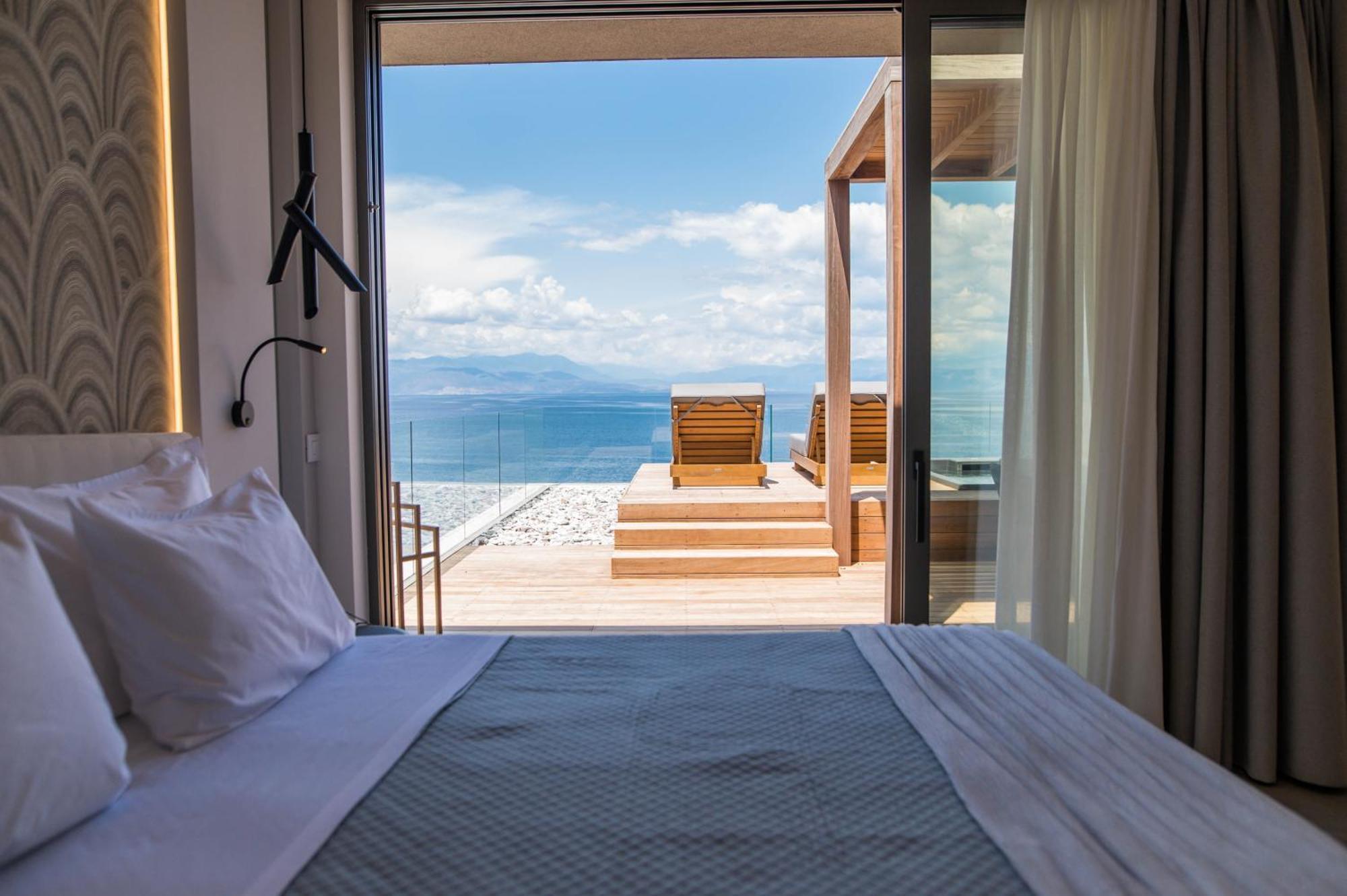 Alissachni Seaside Hotel Dervéni Kültér fotó