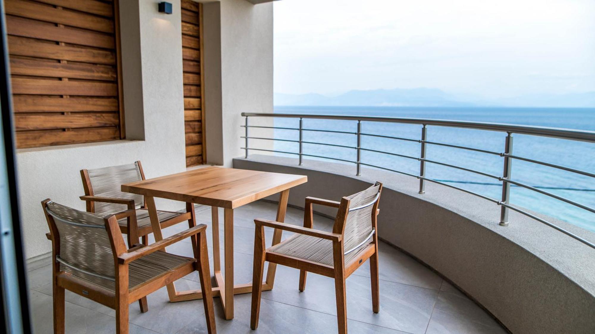 Alissachni Seaside Hotel Dervéni Kültér fotó