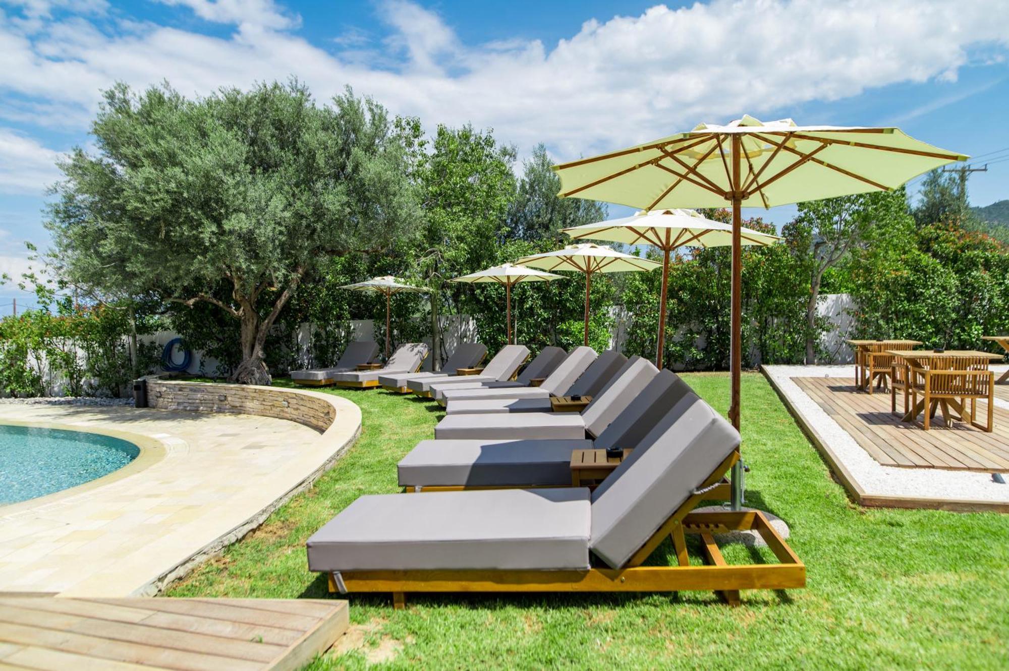 Alissachni Seaside Hotel Dervéni Kültér fotó